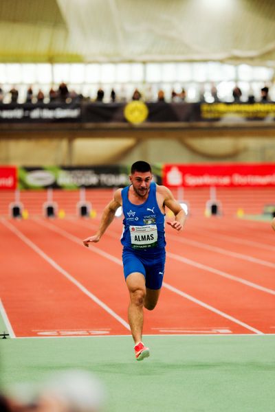 Deniz Almas (TV Wattenscheid 01) am 08.02.2026 beim Sparkassen Indoor Meeting in der Helmut-Körnig-Halle in Dortmund
