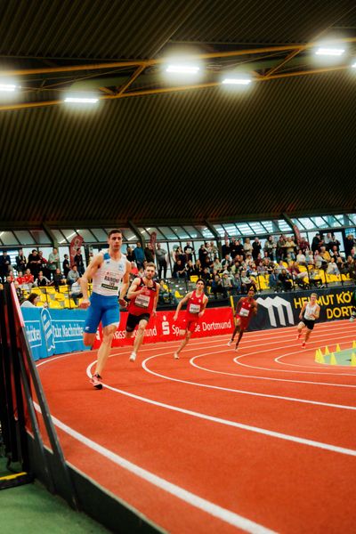 Matteo Raimondi (Italien), Fabian Dammermann (LG Osnabrück), Pedro Afonso (Portugal) am 08.02.2026 beim Sparkassen Indoor Meeting in der Helmut-Körnig-Halle in Dortmund