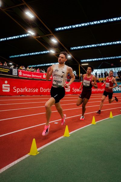 Marius Probst (TV Wattenscheid 01, Elliot Vermeulen (Belgien) am 08.02.2026 beim Sparkassen Indoor Meeting in der Helmut-Körnig-Halle in Dortmund