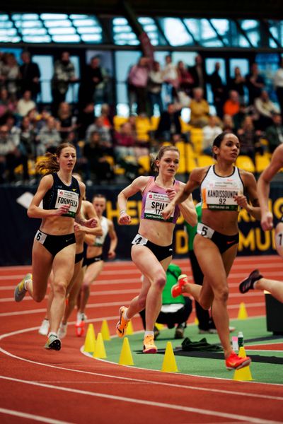 Tanja Spill (TSV Bayer Dormagen), Aleksandra Formella (Polen) am 08.02.2026 beim Sparkassen Indoor Meeting in der Helmut-Körnig-Halle in Dortmund