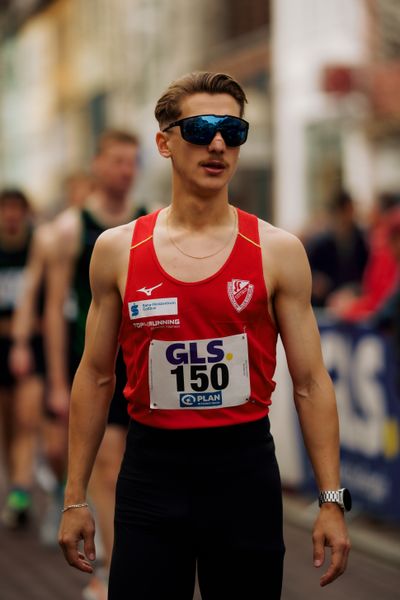 Artur Beimler (LC Cottbus) am 08.03.2026 bei den Deutschen Meisterschaften 10 km Straße in Uelzen