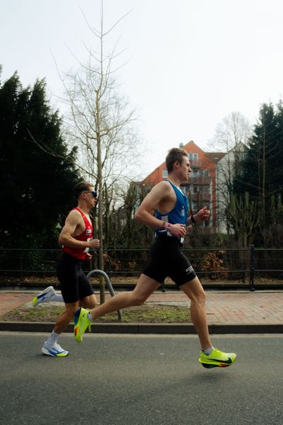 Jonas Kulgemeyer (OTB Osnabrück) am 08.03.2026 bei den Deutschen Meisterschaften 10 km Straße in Uelzen