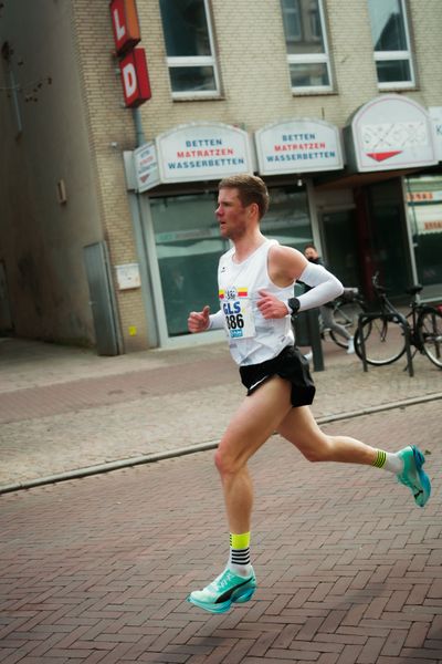 Dustin Karsch (LSF Münster) am 08.03.2026 bei den Deutschen Meisterschaften 10 km Straße in Uelzen