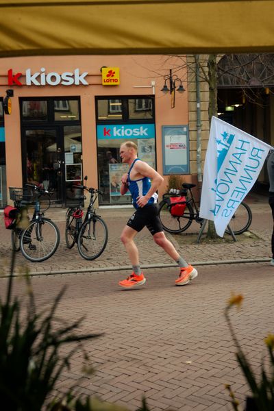 Ulf Pohlmann (OTB Osnabrück) am 08.03.2026 bei den Deutschen Meisterschaften 10 km Straße in Uelzen