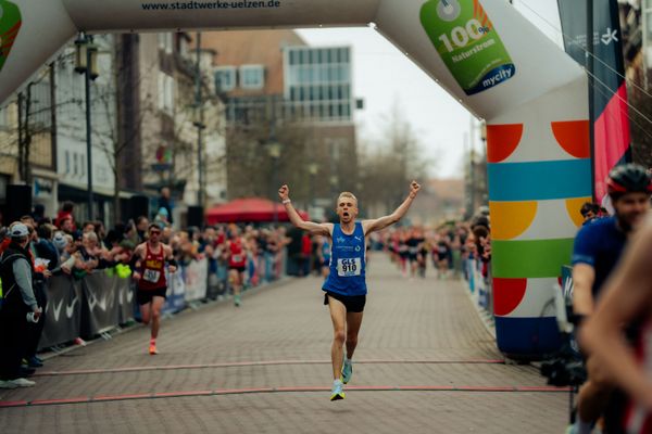 Nils Voigt (TV Wattenscheid 01) am 08.03.2026 bei den Deutschen Meisterschaften 10 km Straße in Uelzen