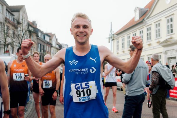 Nils Voigt (TV Wattenscheid 01) am 08.03.2026 bei den Deutschen Meisterschaften 10 km Straße in Uelzen