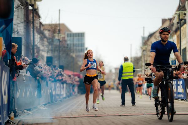 Eva Dieterich (LAV Stadtwerke Tübingen) am 08.03.2026 bei den Deutschen Meisterschaften 10 km Straße in Uelzen