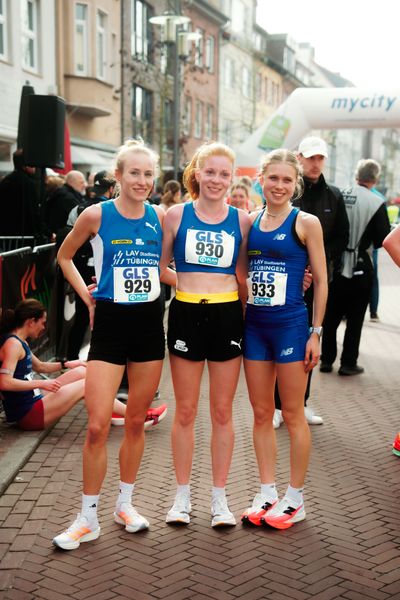 Antonia Schiel (LAV Stadtwerke Tübingen), Eva Dieterich (LAV Stadtwerke Tübingen), Lisa Merkel (LAV Stadtwerke Tübingen) am 08.03.2026 bei den Deutschen Meisterschaften 10 km Straße in Uelzen